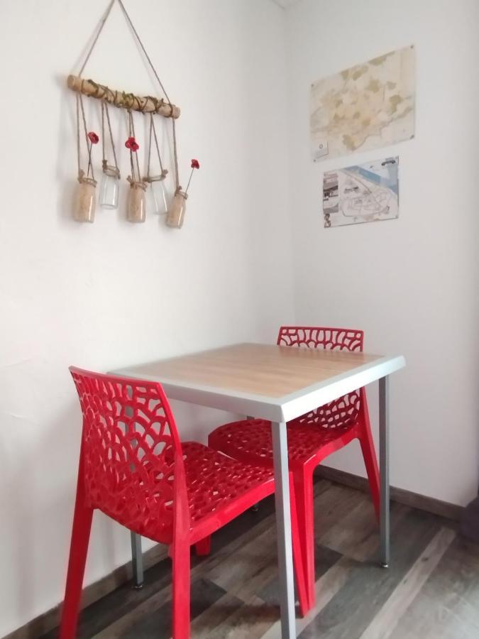 Studio Les coquelicots Saint-Romain-sur-Cher Exterior foto